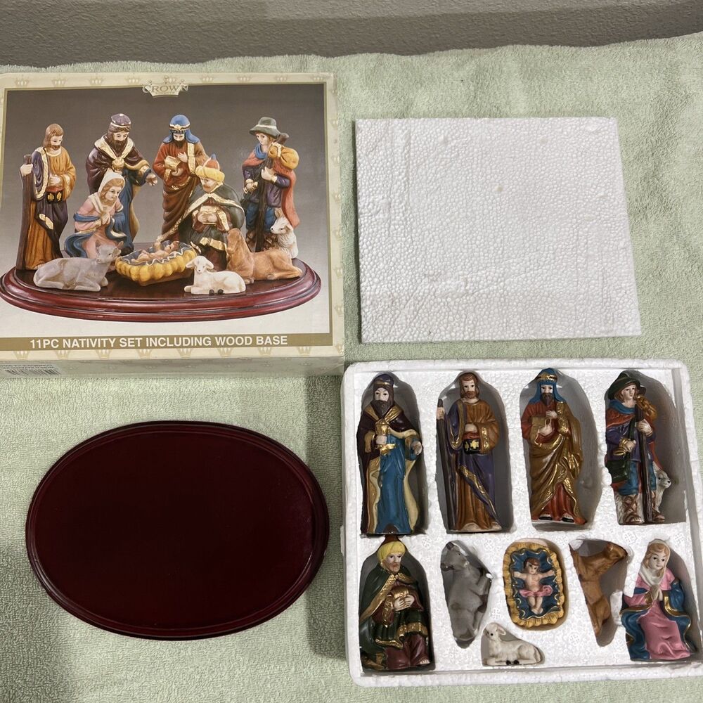 Nativity Set Hand Painted World Bazaars Crown Accents  11 pcs Christmas Holidays